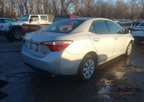 2015 Toyota Corolla Le z USA, uszkodzony, nr VIN 2T1BURHE3FC450225